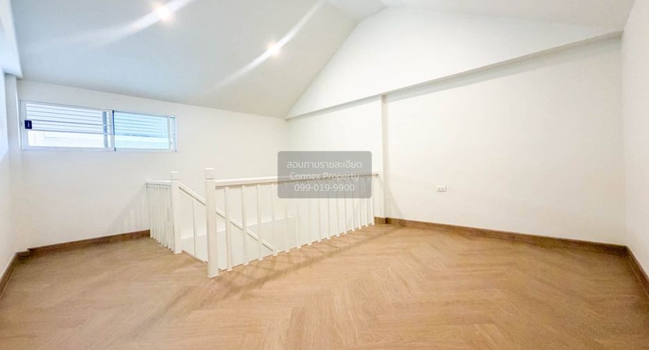 Casa adosada en venta de 2 habitaciones en Mueang Nonthaburi, Nonthaburi