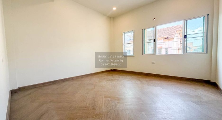 Casa adosada en venta de 2 habitaciones en Mueang Nonthaburi, Nonthaburi