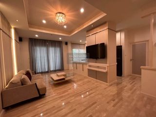 For sale 3 bedrooms condo in Chatuchak, Bangkok