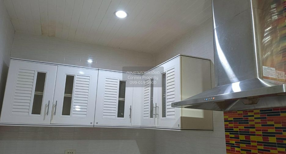 For sale 2 bedrooms townhouse in Phra Samut Chedi, Samut Prakan