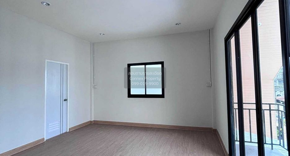 For sale 4 bedrooms house in Phasi Charoen, Bangkok