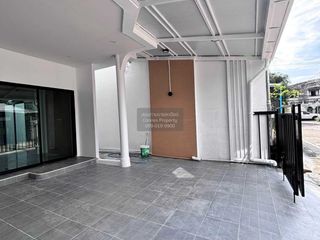 For sale 4 bedrooms house in Phasi Charoen, Bangkok