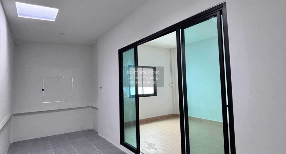 For sale 4 bedrooms house in Phasi Charoen, Bangkok