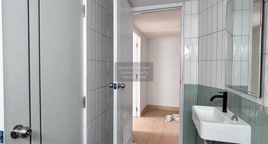 For sale 4 bedrooms house in Phasi Charoen, Bangkok