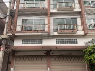 À vendre 2 chambres local commercial à Bang Khae, Bangkok