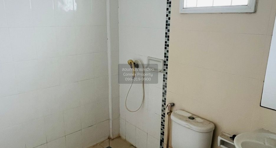 Casa adosada en venta de 3 habitaciones en Don Mueang, Bangkok
