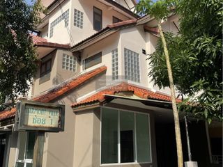出售 4 卧室 独立屋 在 Sai Mai, 曼谷