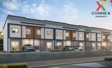 Casa adosada en venta de 3 habitaciones en Phra Samut Chedi, Samut Prakan