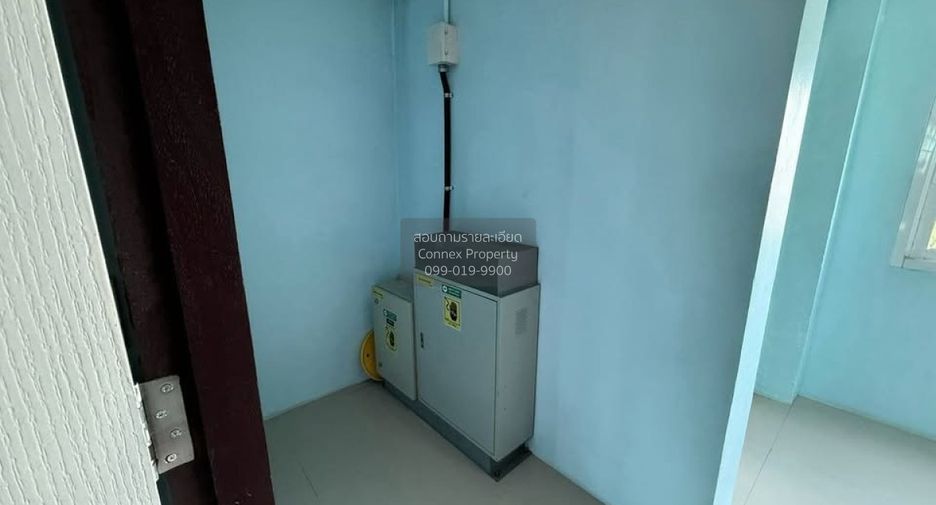 出售 4 卧室 商业空间 在 Ban Phaeo, Samut Sakhon