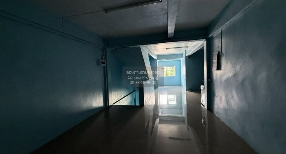 出售 4 卧室 商业空间 在 Ban Phaeo, Samut Sakhon