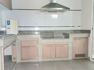 Haus zum Kauf mit 3 Zimmer in Thawi Watthana, Bangkok
