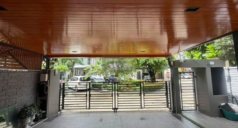For sale 3 ベッドルーム house in Wang Thonglang, Bangkok