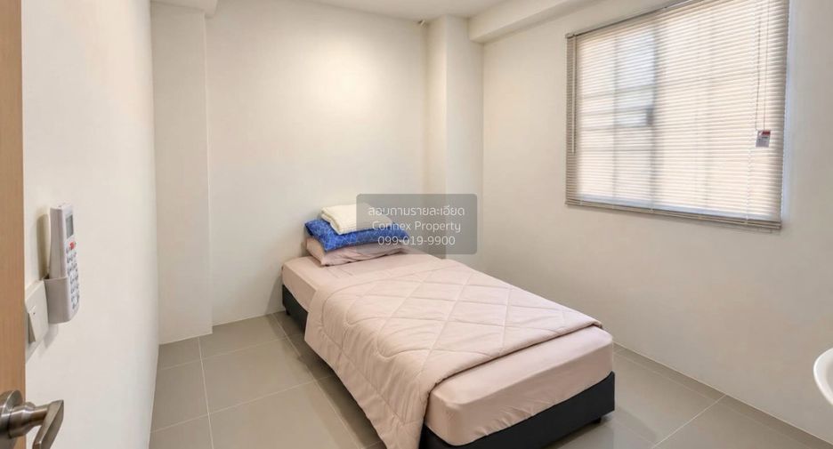 Casa adosada en venta de 3 habitaciones en Huai Khwang, Bangkok