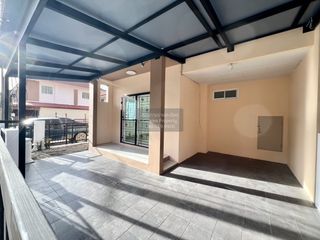 For sale 4 ベッドルーム townhouse in Thalang, Phuket