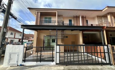 For sale 4 ベッドルーム townhouse in Thalang, Phuket