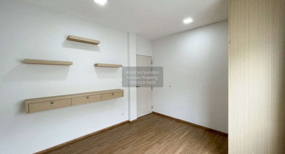 出售 3 卧室 独立屋 在 Bang Phli, Samut Prakan