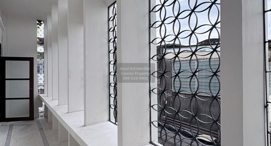 Casa adosada en venta de 4 habitaciones en Bang Rak, Bangkok