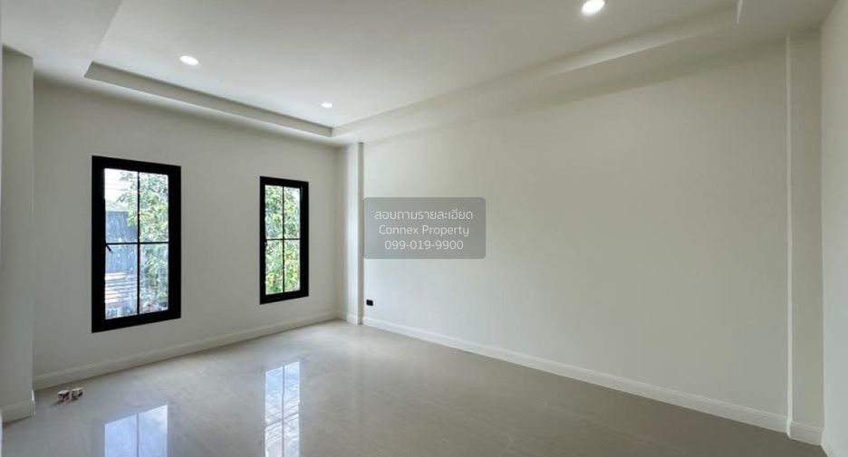 Reihenhaus zum Kauf mit 4 Zimmer in Mueang Phuket, Phuket