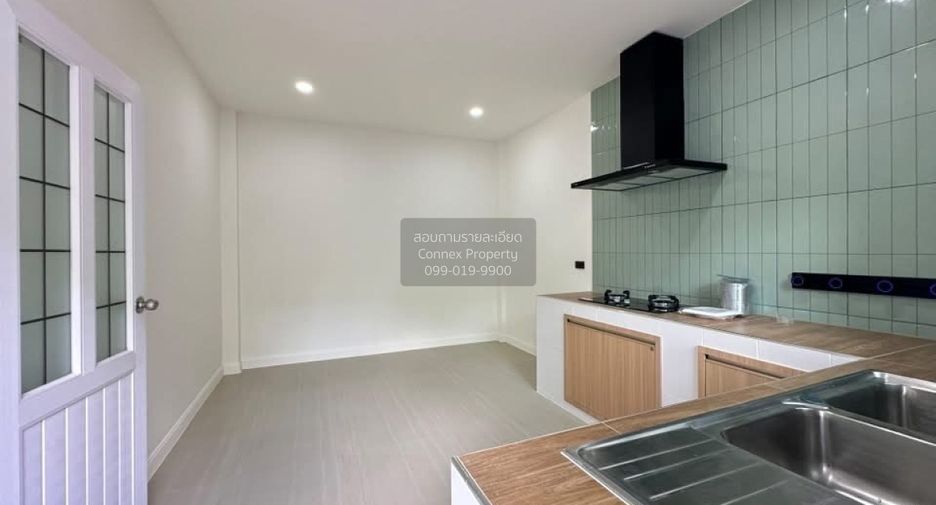 Reihenhaus zum Kauf mit 4 Zimmer in Mueang Phuket, Phuket
