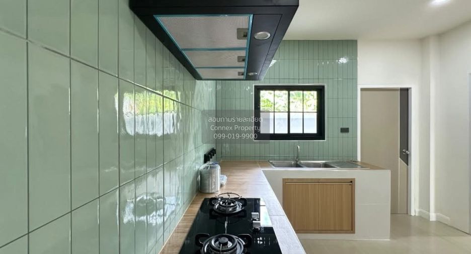 Reihenhaus zum Kauf mit 4 Zimmer in Mueang Phuket, Phuket
