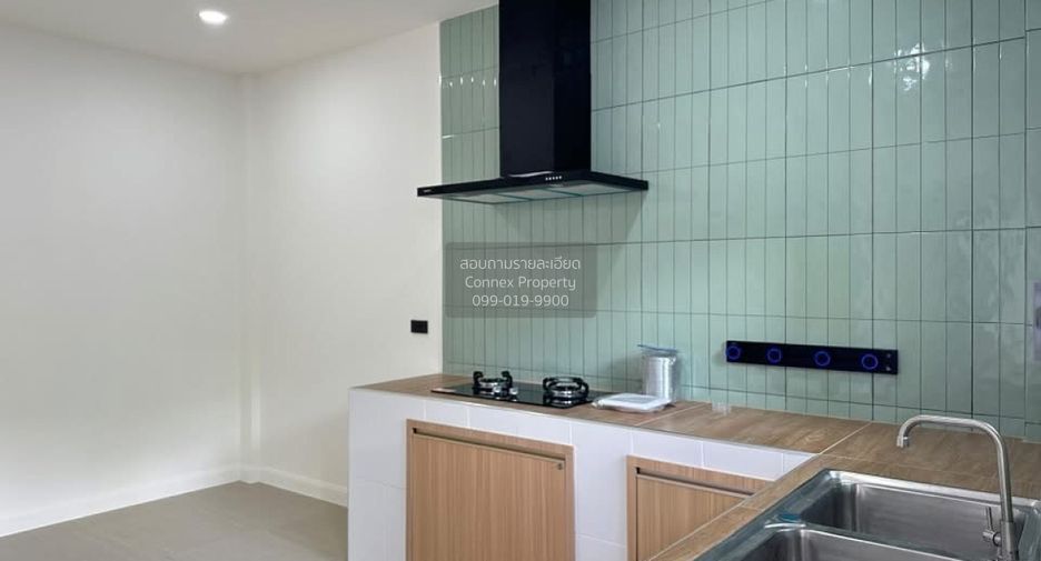 Reihenhaus zum Kauf mit 4 Zimmer in Mueang Phuket, Phuket