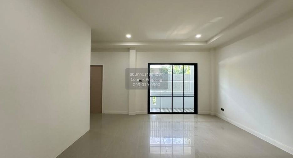 Reihenhaus zum Kauf mit 4 Zimmer in Mueang Phuket, Phuket