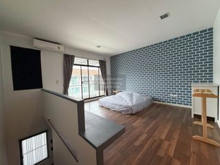 Casa adosada en venta de 3 habitaciones en Bang Khun Thian, Bangkok