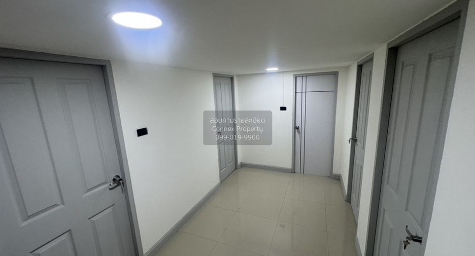 For sale 4 bedrooms house in Phasi Charoen, Bangkok