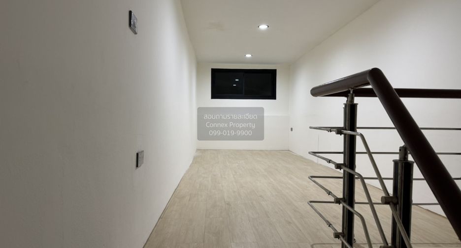 For sale 4 bedrooms house in Phasi Charoen, Bangkok