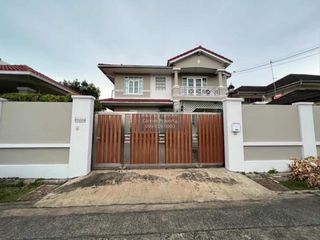 出售 4 卧室 独立屋 在 Bang Khae, 曼谷