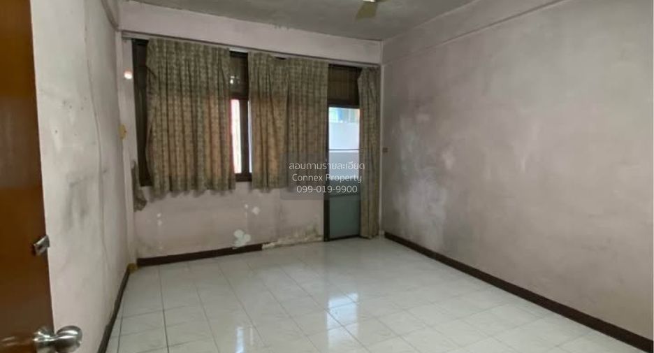 For sale 3 ベッドルーム retail Space in Khlong San, Bangkok
