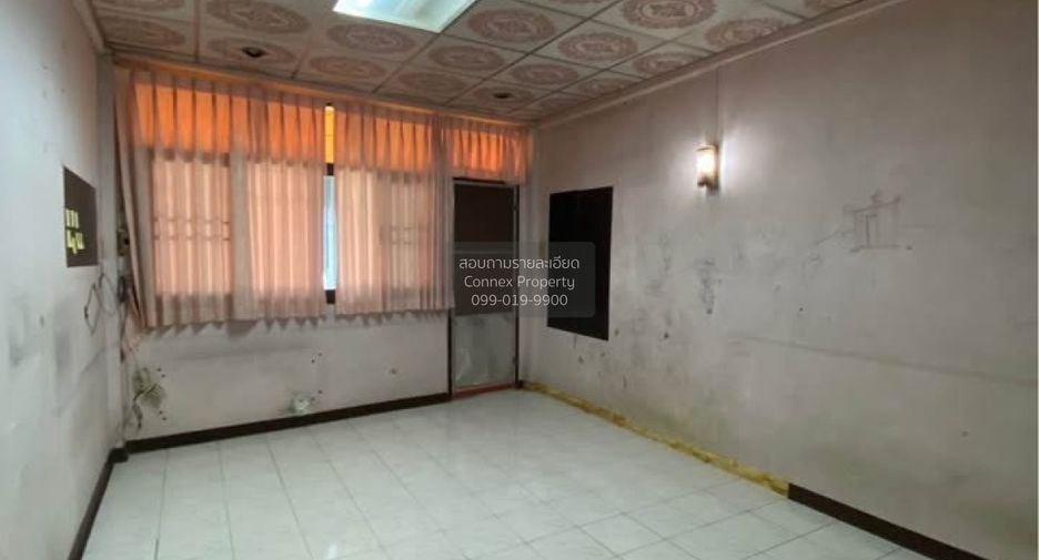 For sale 3 ベッドルーム retail Space in Khlong San, Bangkok