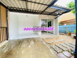 À vendre 3 chambres maison de ville à Sam Phran, Nakhon Pathom