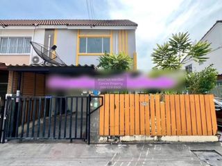 À vendre 3 chambres maison de ville à Sam Phran, Nakhon Pathom
