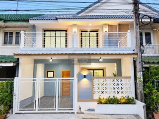 出售 3 卧室 联排别墅 在 Sai Noi, Nonthaburi