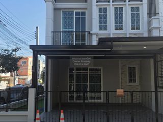À vendre 4 chambres maison de ville à Bang Kruai, Nonthaburi