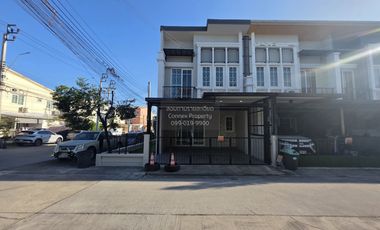 À vendre 4 chambres maison de ville à Bang Kruai, Nonthaburi