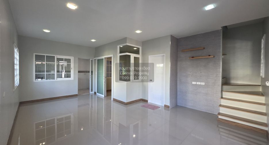 À vendre 4 chambres maison de ville à Bang Kruai, Nonthaburi