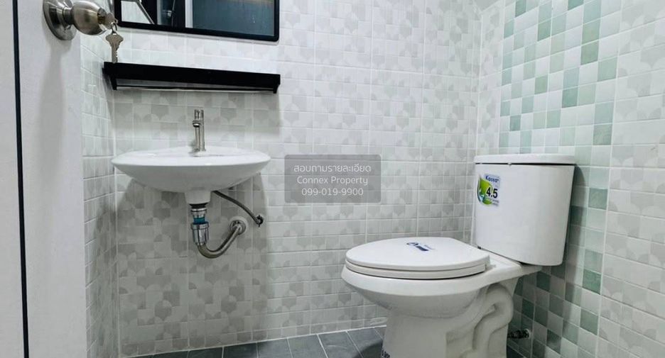 For sale 3 bedrooms townhouse in Mueang Samut Prakan, Samut Prakan