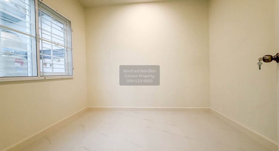Casa adosada en venta de 4 habitaciones en Mueang Nonthaburi, Nonthaburi