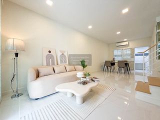 Casa adosada en venta de 4 habitaciones en Mueang Nonthaburi, Nonthaburi