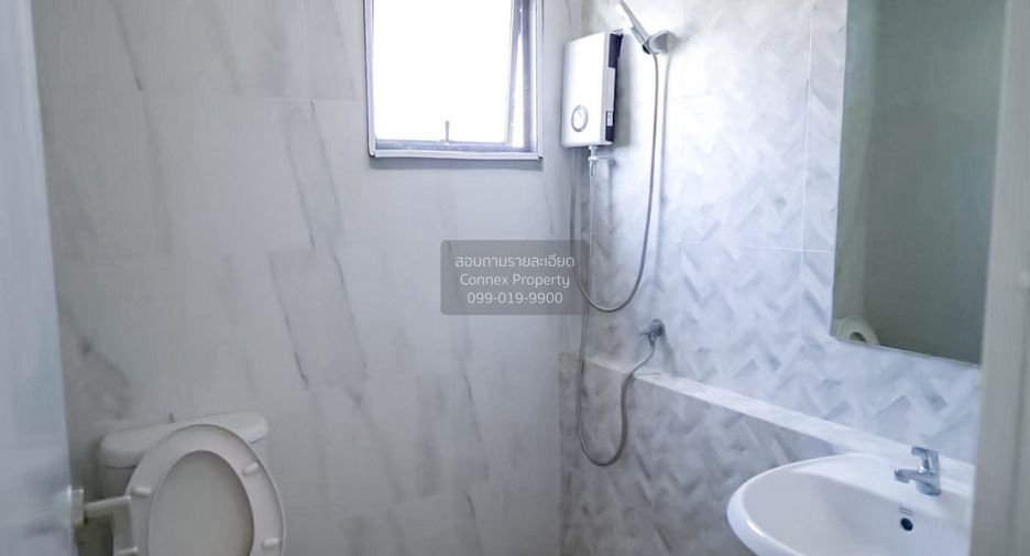 À vendre 2 chambres maison de ville à Bang Bua Thong, Nonthaburi
