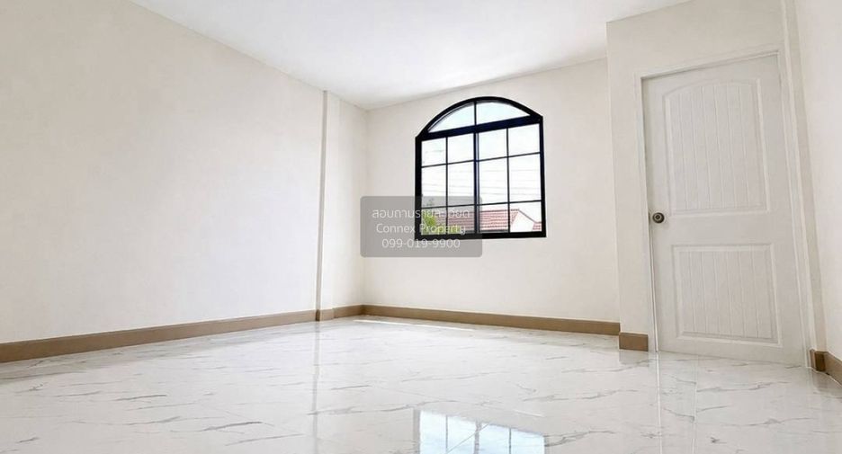 For sale 3 bedrooms townhouse in Bang Bua Thong, Nonthaburi
