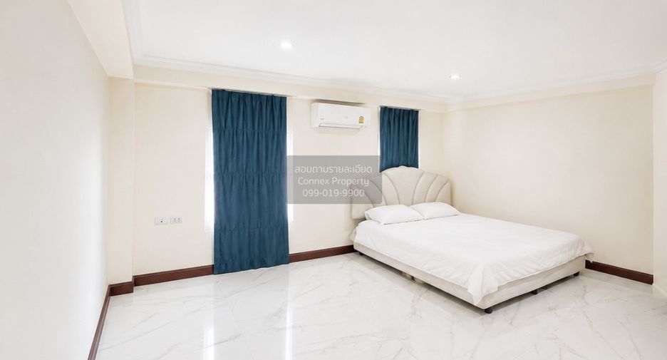 For sale 5 bedrooms house in Phasi Charoen, Bangkok