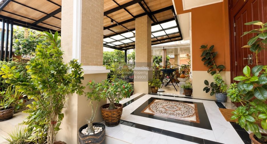 For sale 5 bedrooms house in Phasi Charoen, Bangkok