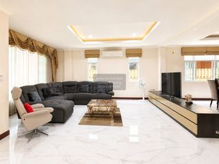 For sale 5 bedrooms house in Phasi Charoen, Bangkok