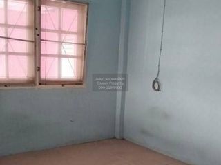 Casa adosada en venta de 2 habitaciones en Nong Chok, Bangkok