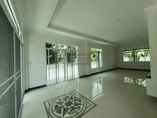 出售 4 卧室 独立屋 在 Bang Khae, 曼谷