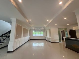 出售 4 卧室 独立屋 在 Bang Khae, 曼谷