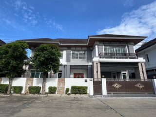 出售 4 卧室 独立屋 在 Bang Khae, 曼谷